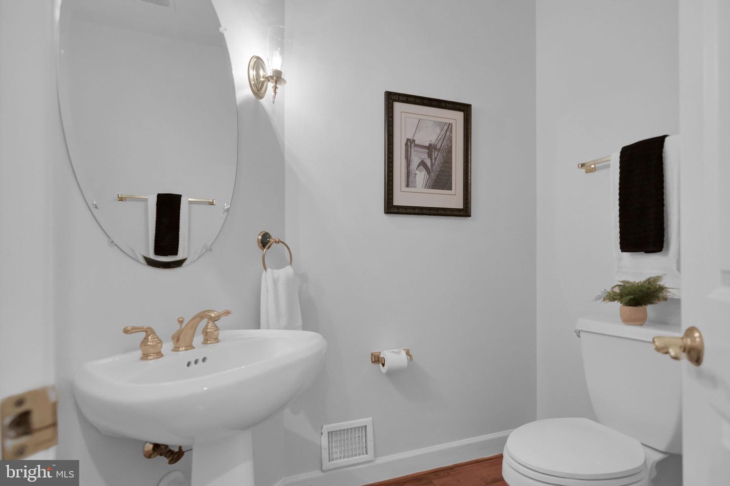 10323 Regency Station Dr Property Photo 13