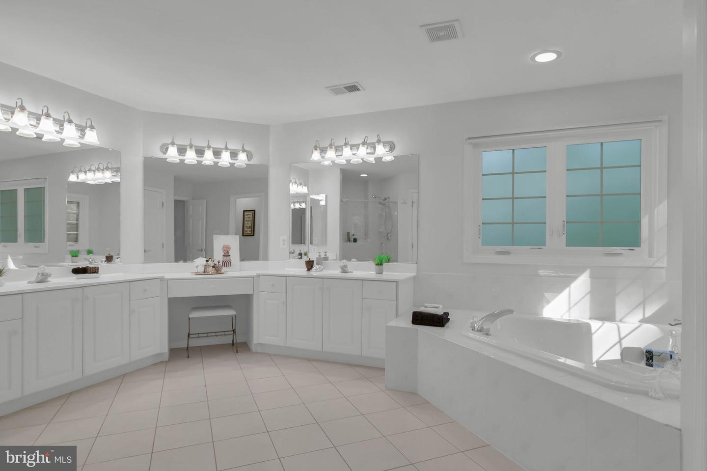 10323 Regency Station Dr Property Photo 29