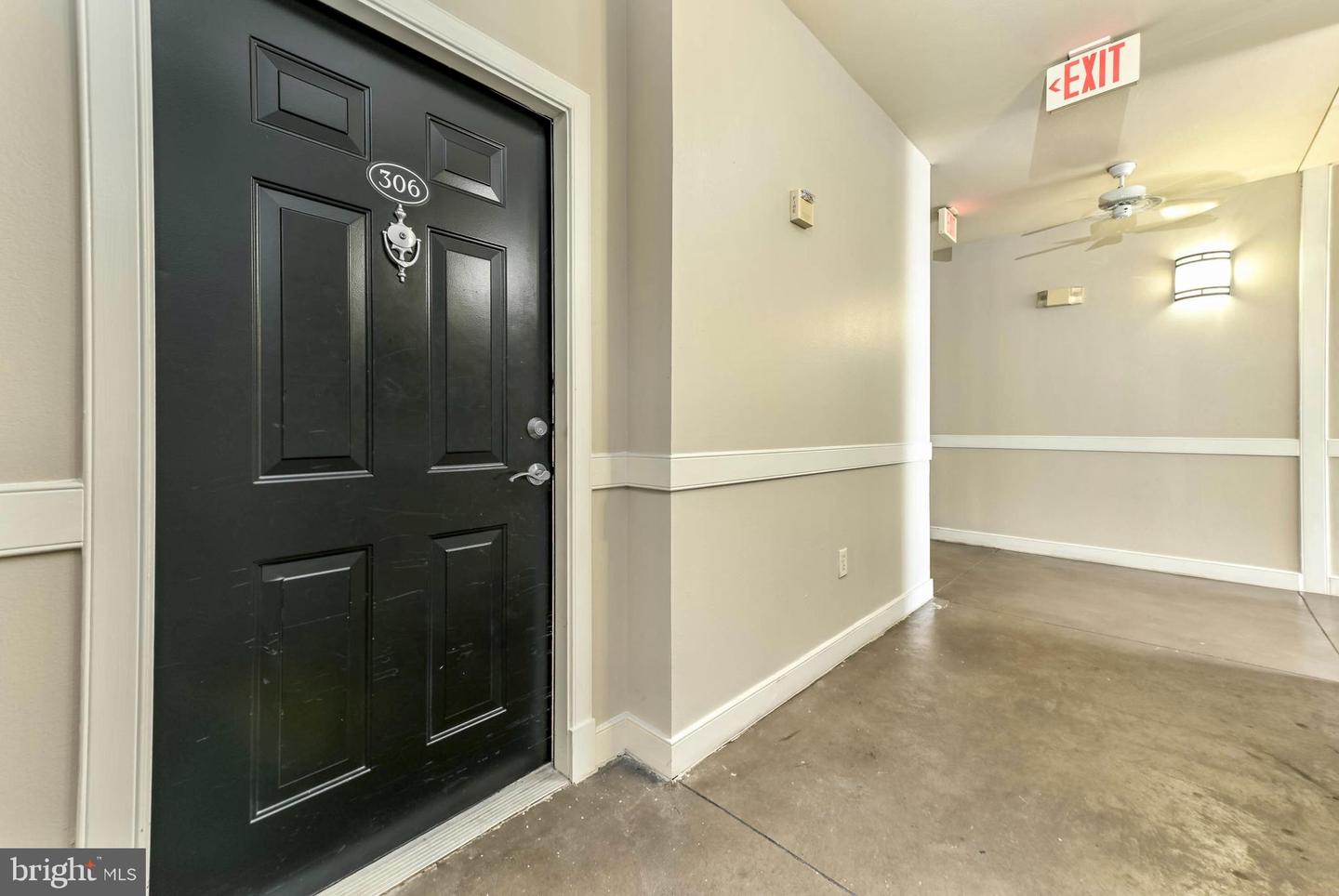12909 Centre Park Cir #306 Property Photo 4