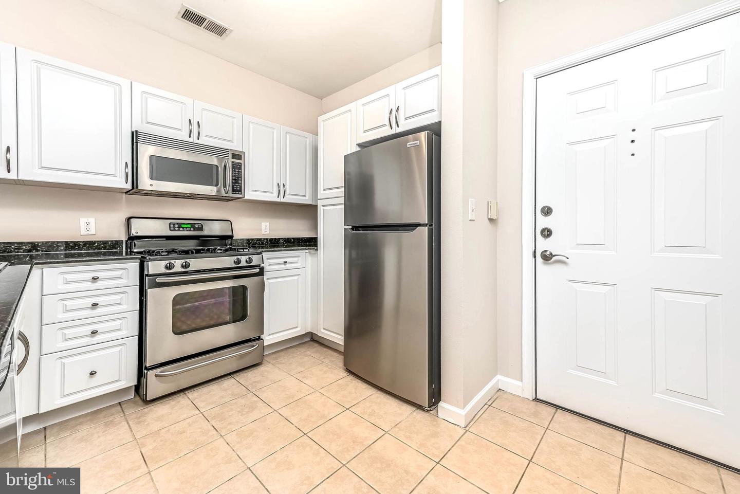 12909 Centre Park Cir #306 Property Photo 6
