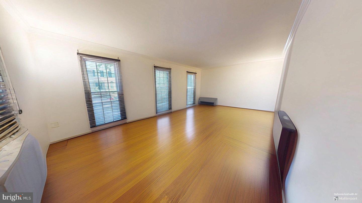 6279 Walkers Croft Way Property Photo 13