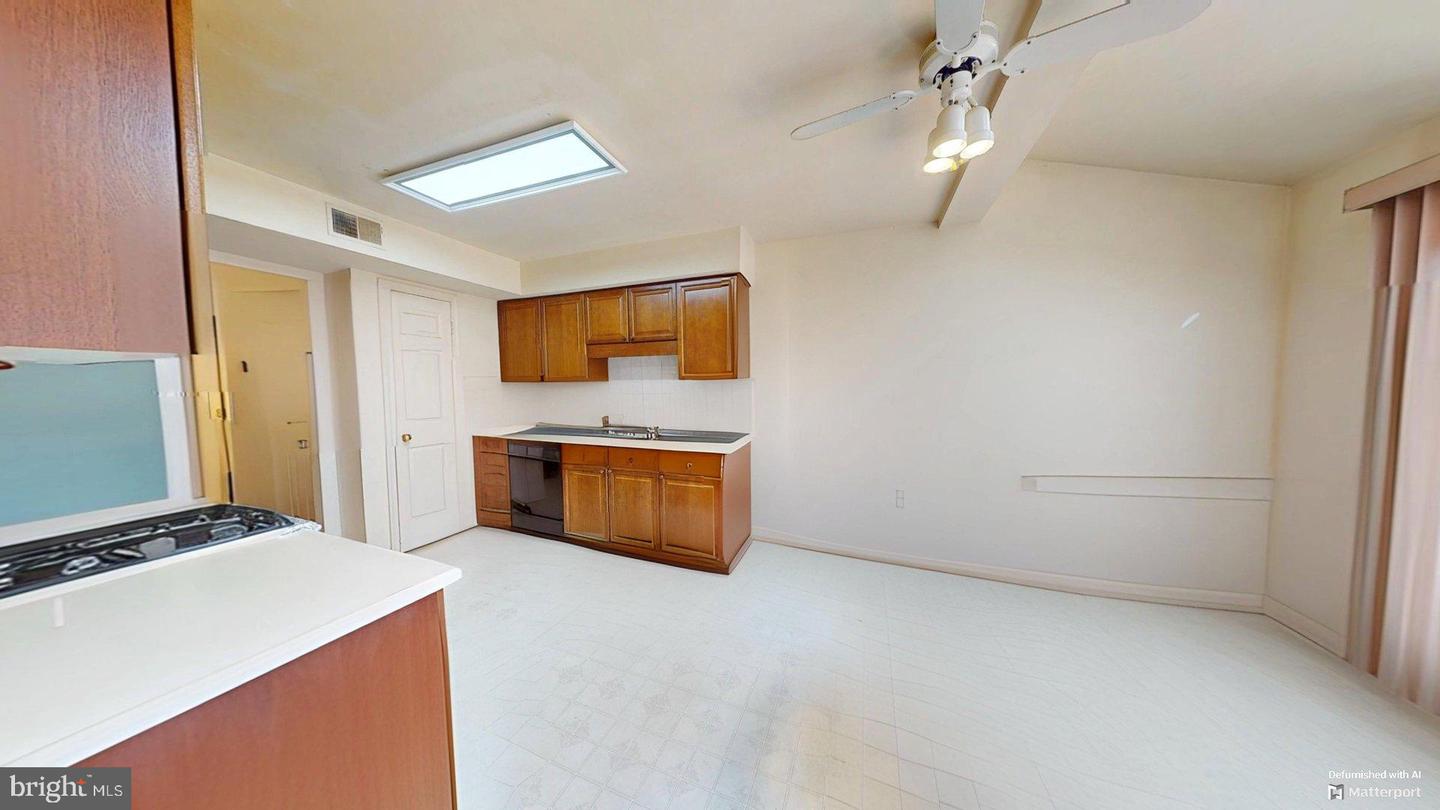6279 Walkers Croft Way Property Photo 15