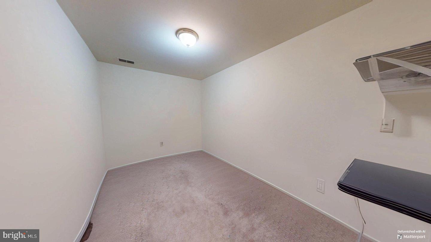 6279 Walkers Croft Way Property Photo 27