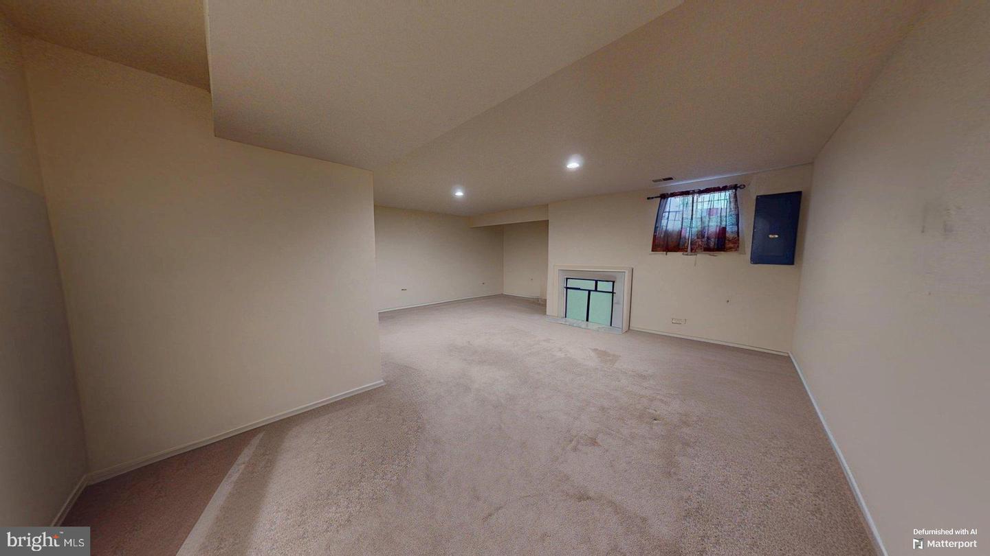 6279 Walkers Croft Way Property Photo 28