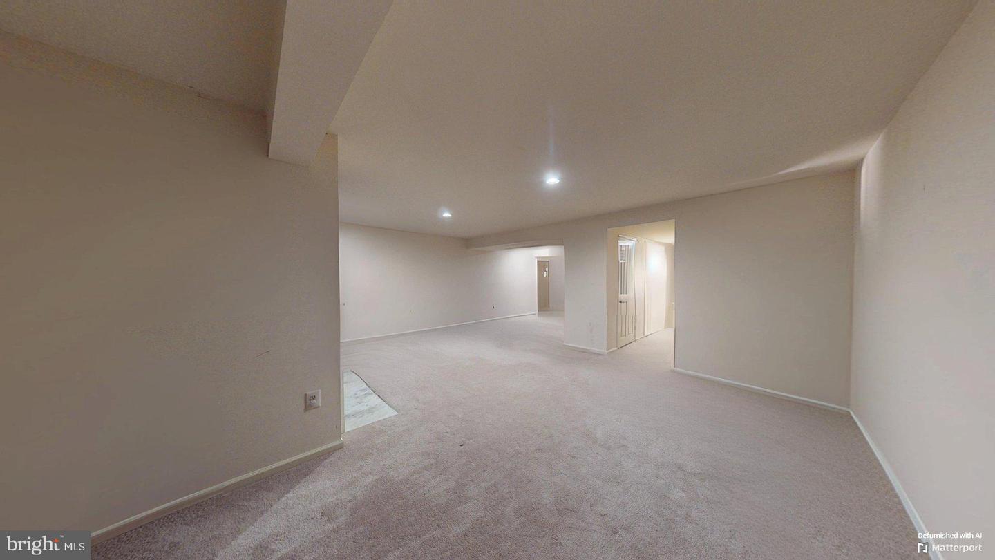 6279 Walkers Croft Way Property Photo 30