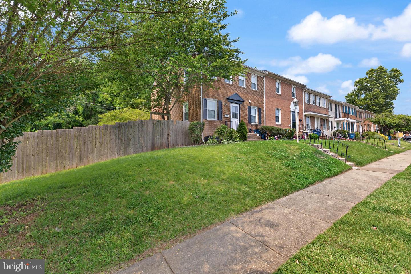 8228 MCCLELLAND PL