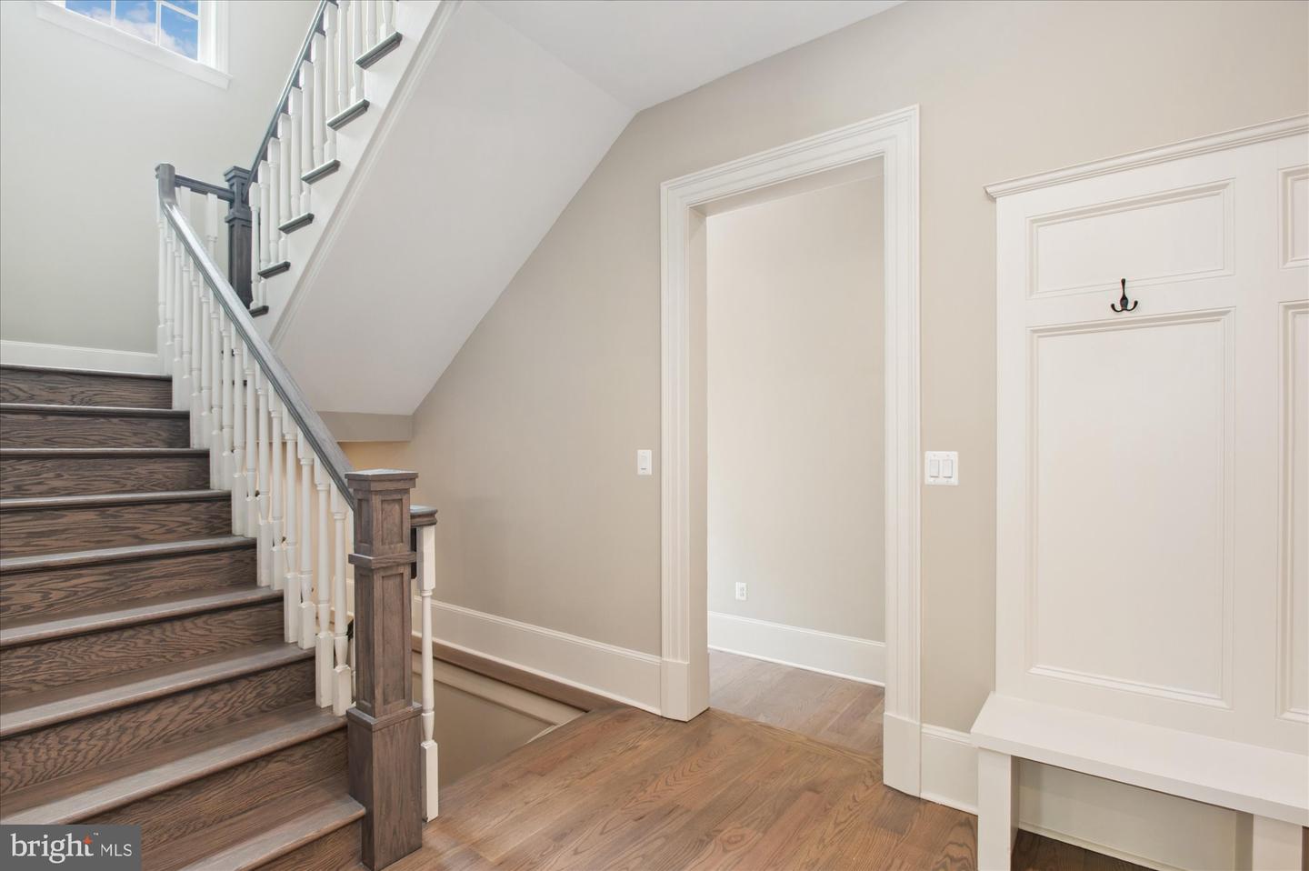 6804 Benjamin St Property Photo 58