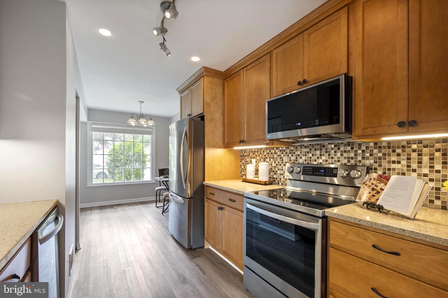 5455 Safe Harbor Ct Property Photo 12