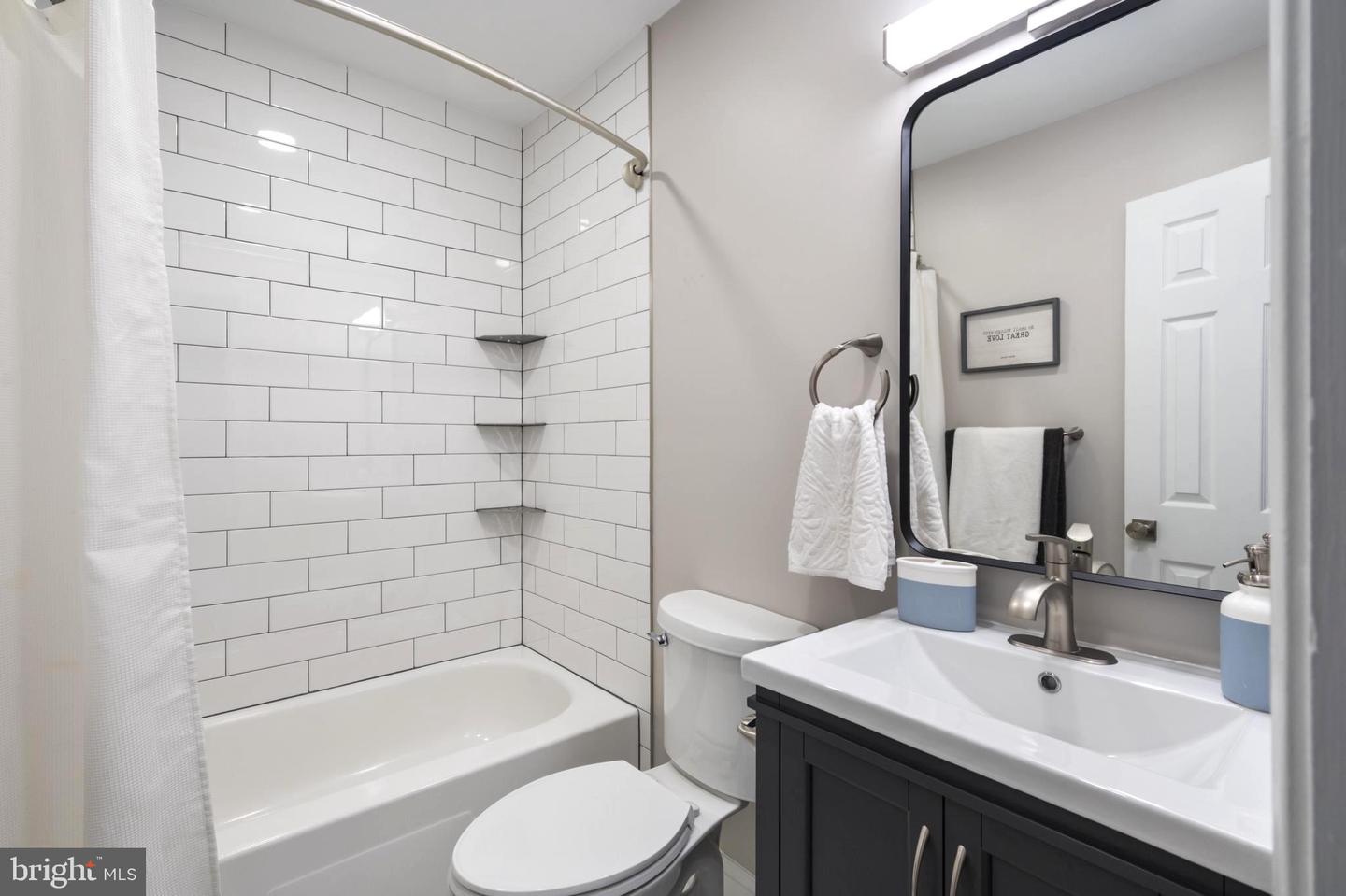 5455 Safe Harbor Ct Property Photo 31