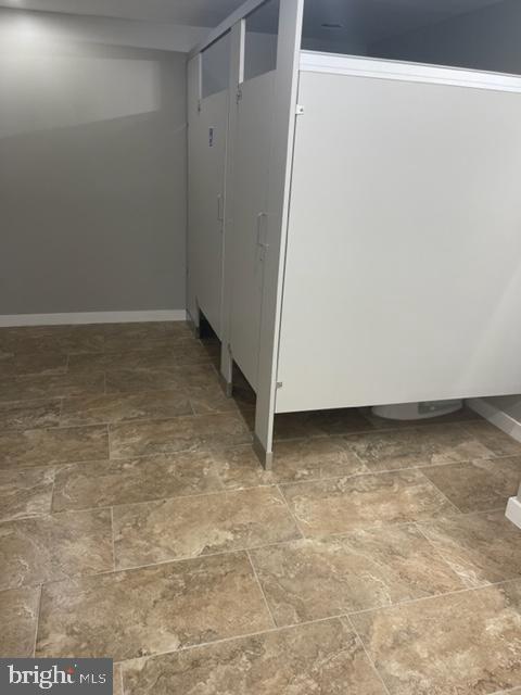 2875 Towerview Rd #2nd Floor Suite Property Photo 28