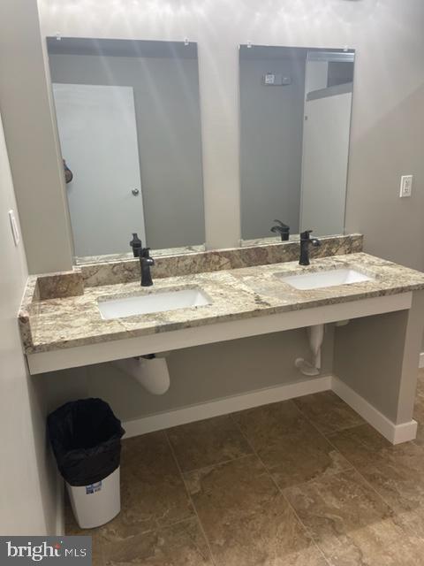 2875 Towerview Rd #2nd Floor Suite Property Photo 29