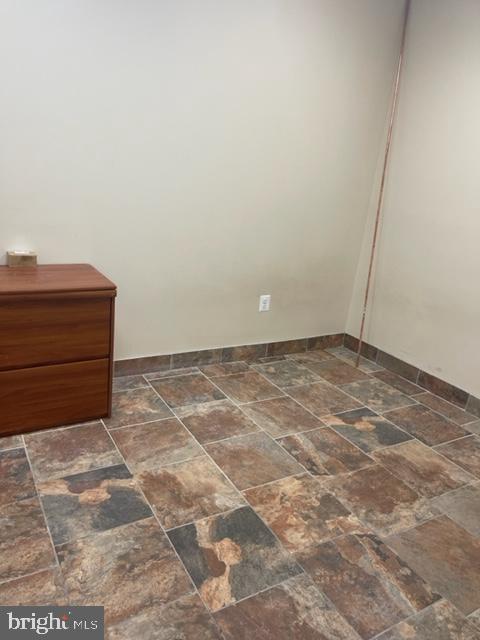 2875 Towerview Rd #2nd Floor Suite Property Photo 30