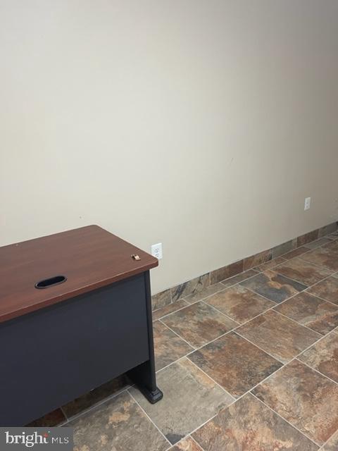 2875 Towerview Rd #2nd Floor Suite Property Photo 32