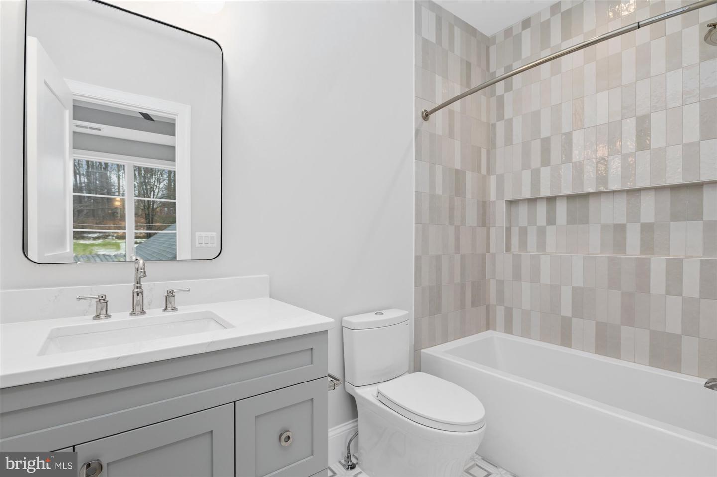 7008 Arbor Ln Property Photo 55