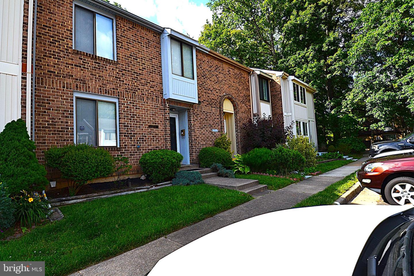 8712 Ridge Hollow Ct Property Photo 1