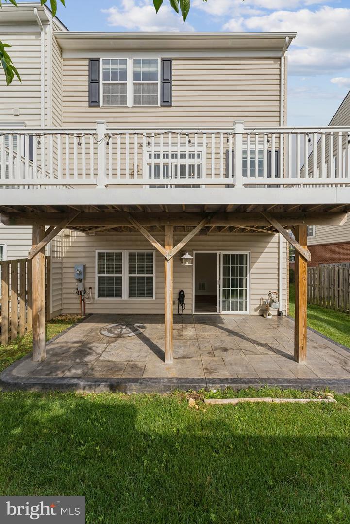 6236 Summit Point Ct Property Photo 8
