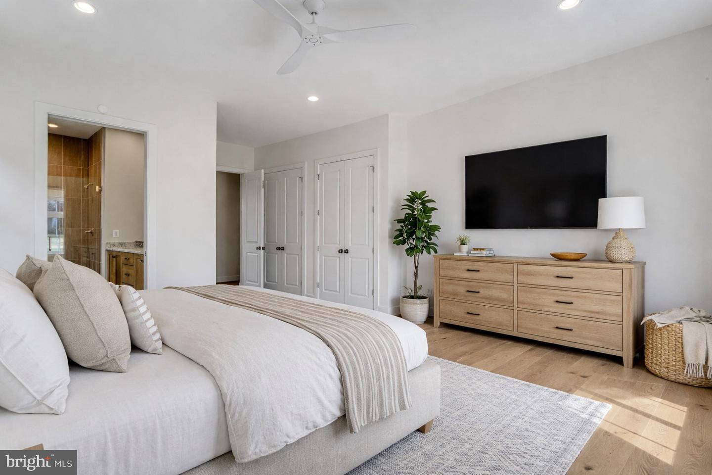 1002 Springvale Rd Property Photo 36