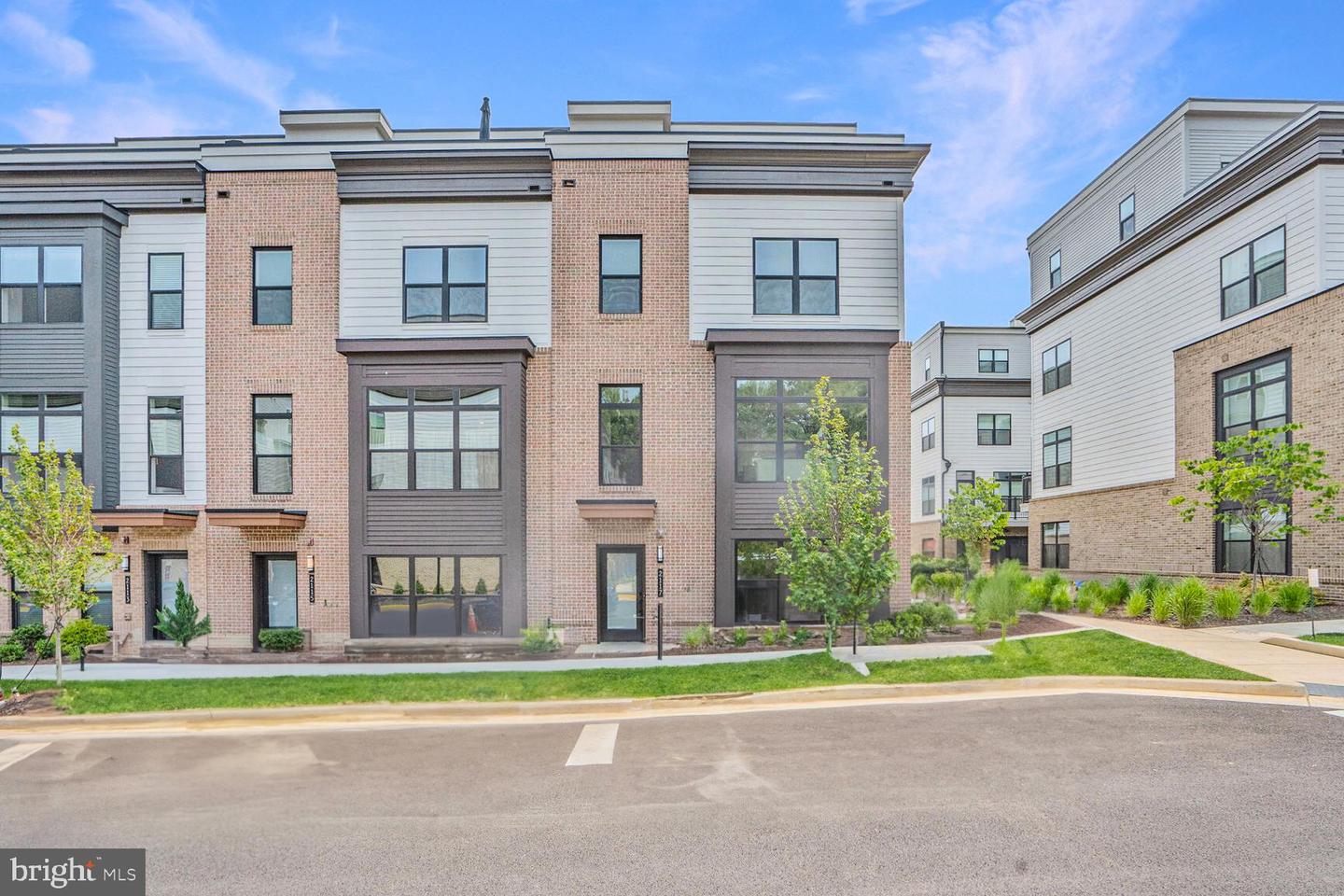 2083 TYSONS RIDGELINE RD #ELEVATOR LOT 80 Property Photo 1
