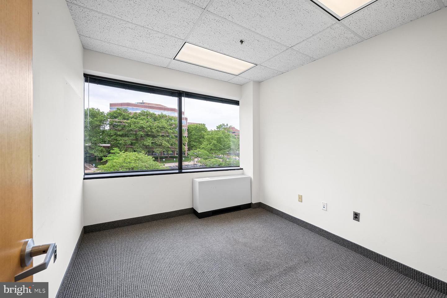 11490 Commerce Park Dr #340a Property Photo 20