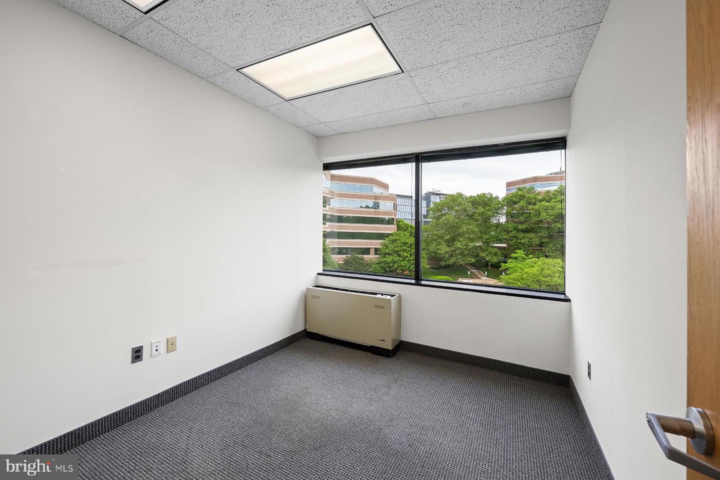11490 Commerce Park Dr #340a Property Photo 21