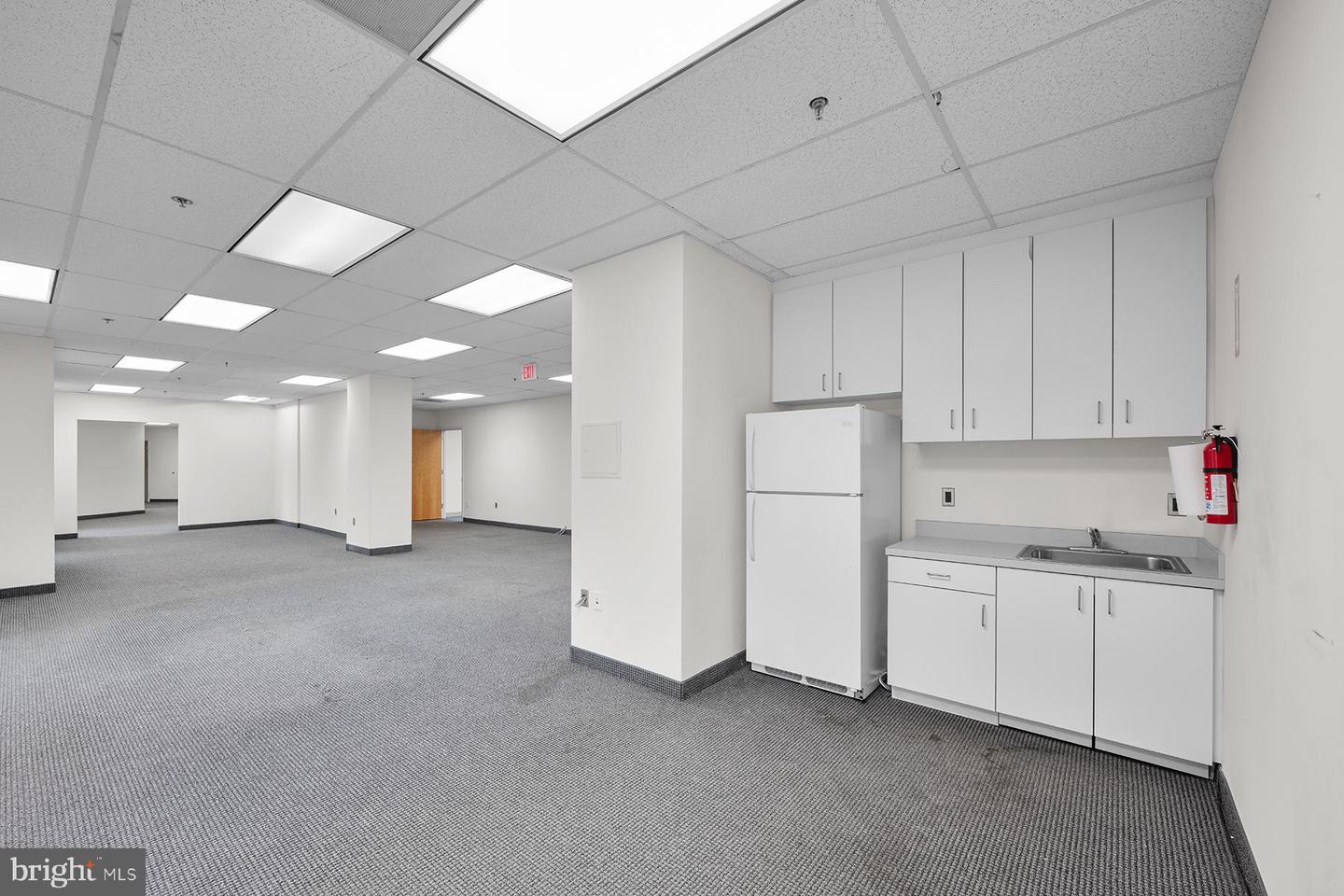 11490 Commerce Park Dr #340a Property Photo 27