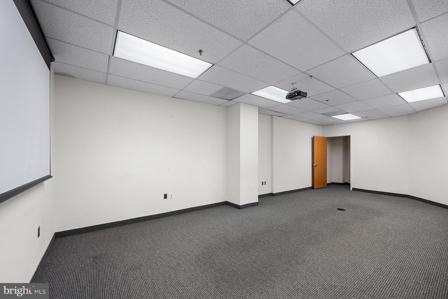 11490 Commerce Park Dr #340a Property Photo 44