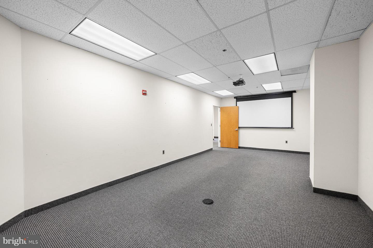 11490 Commerce Park Dr #340a Property Photo 46