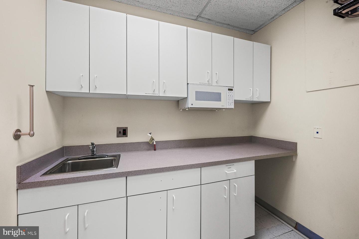 11490 Commerce Park Dr #340a Property Photo 49