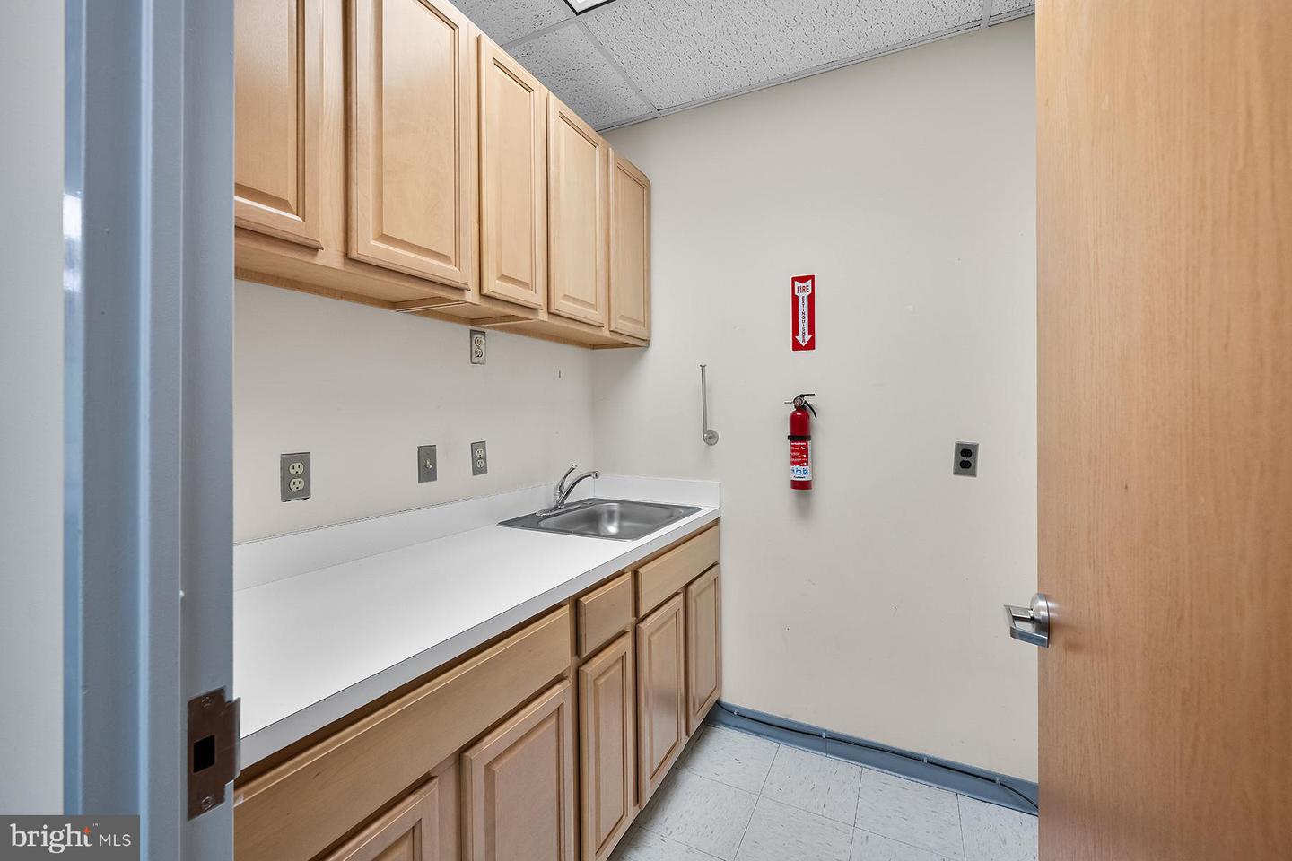 11490 Commerce Park Dr #340a Property Photo 67