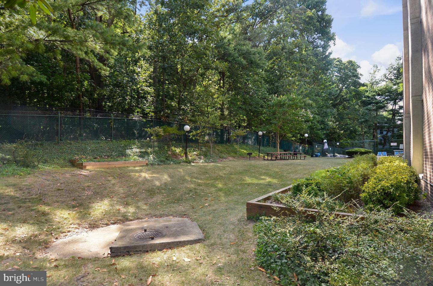 2059 Huntington Ave #1406 Property Photo 47