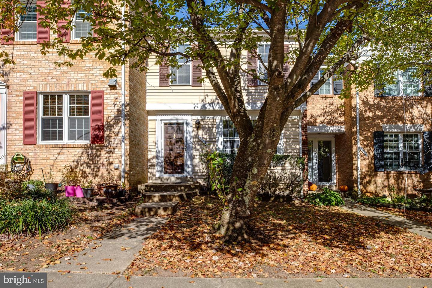 5713 Lawsons Hill Ct Property Photo 1