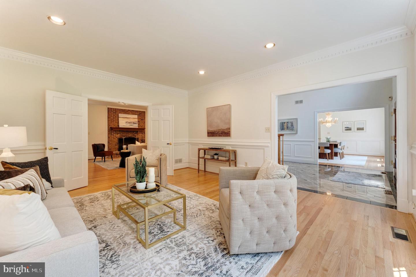 250 Golden Woods Ct Property Photo 9