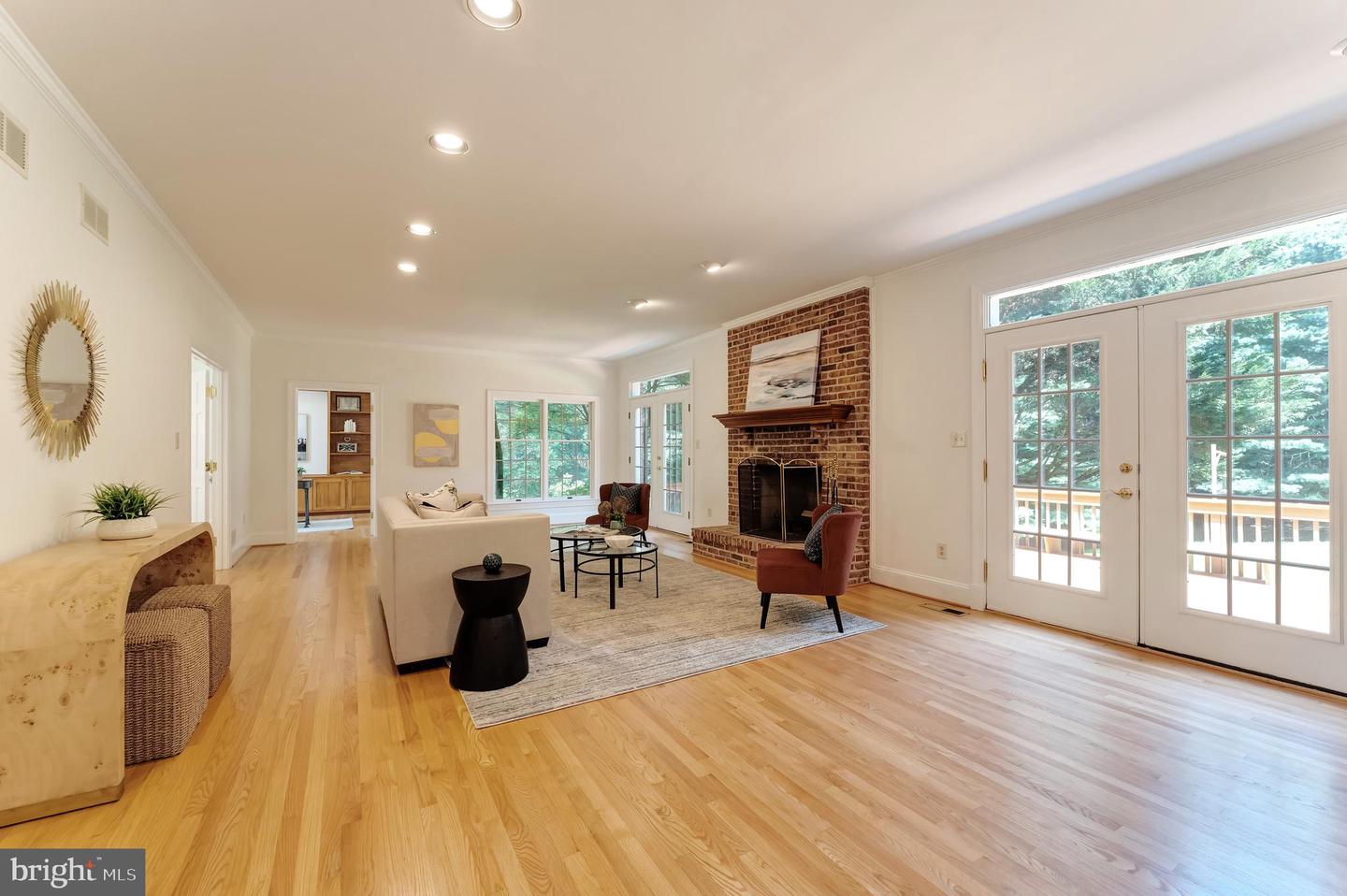 250 Golden Woods Ct Property Photo 15