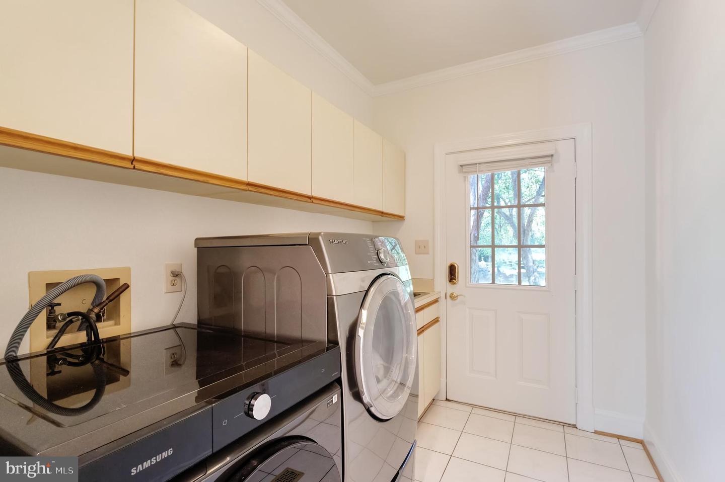 250 Golden Woods Ct Property Photo 29