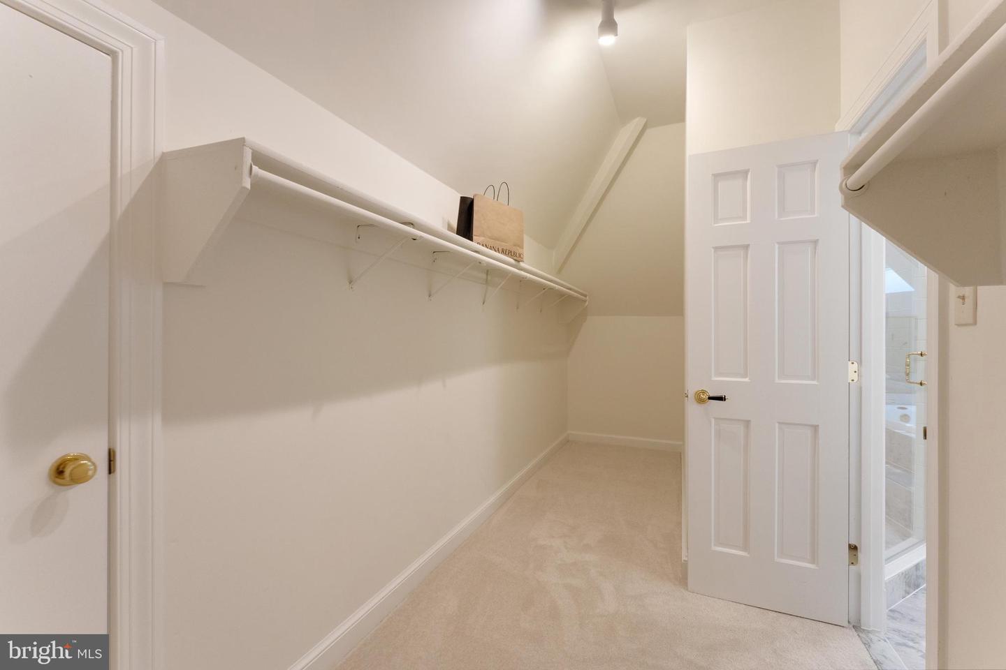 250 Golden Woods Ct Property Photo 45