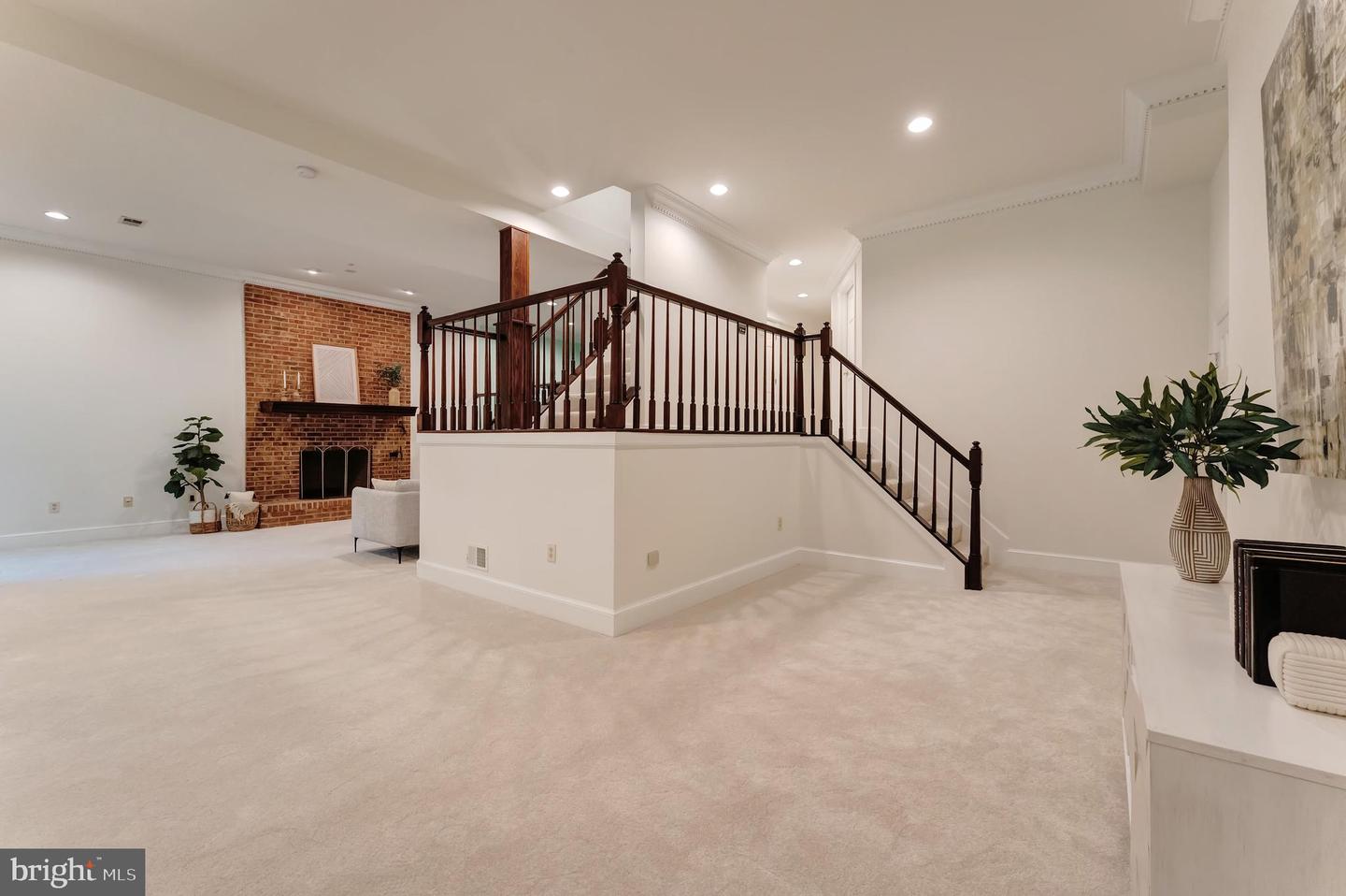 250 Golden Woods Ct Property Photo 60