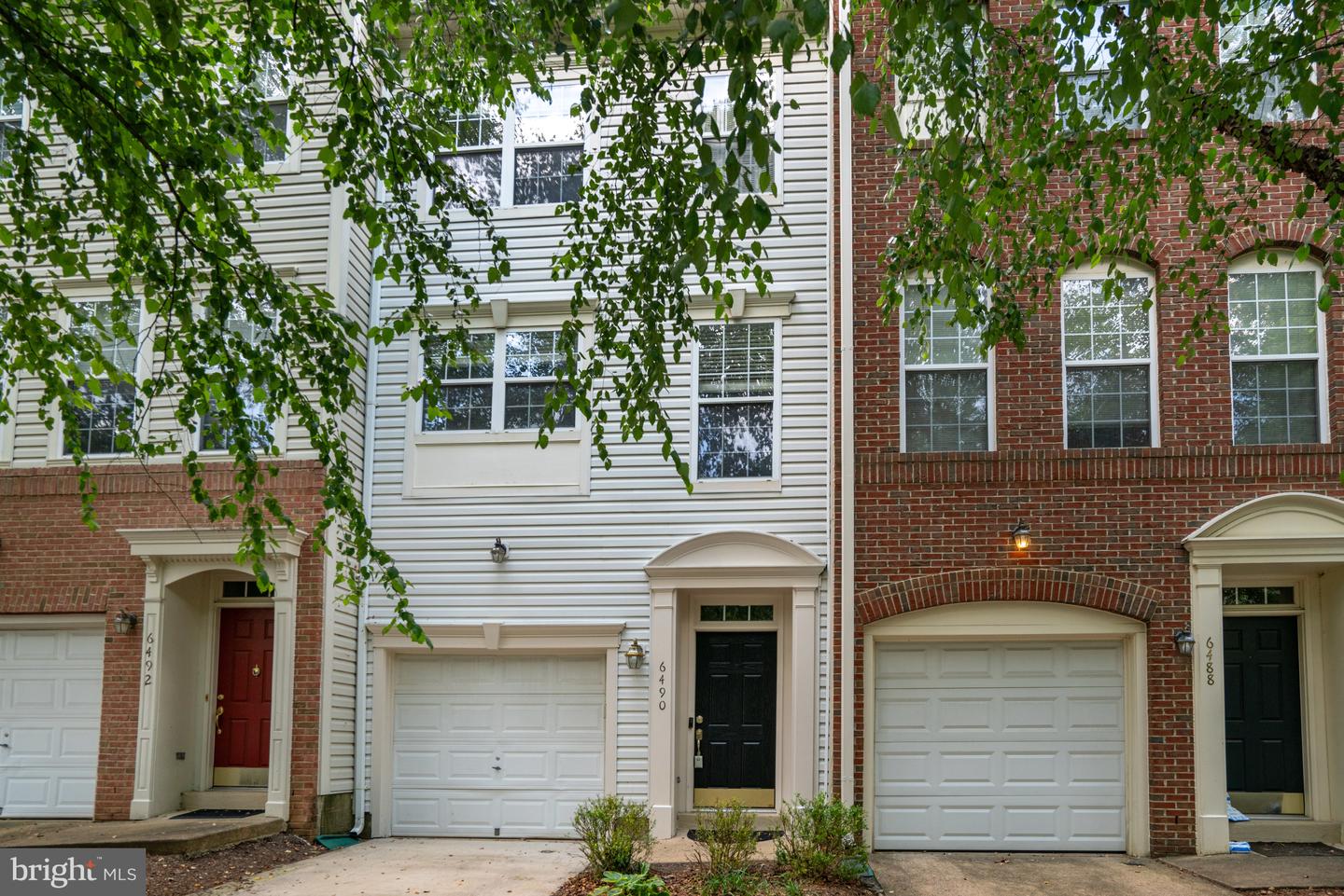6490 Tayack Pl Property Photo 1