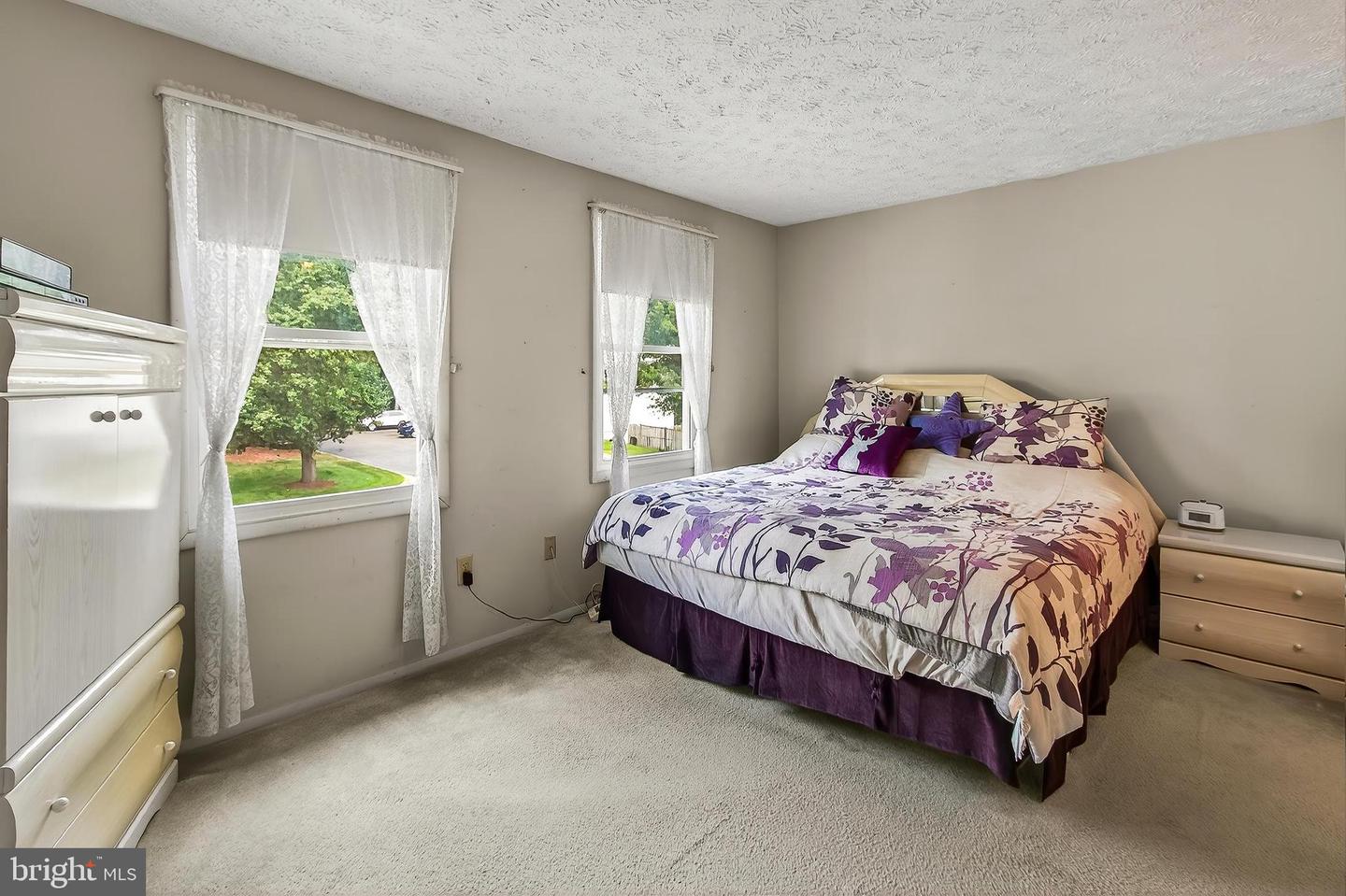 8353 Bark Tree Ct Property Photo 9