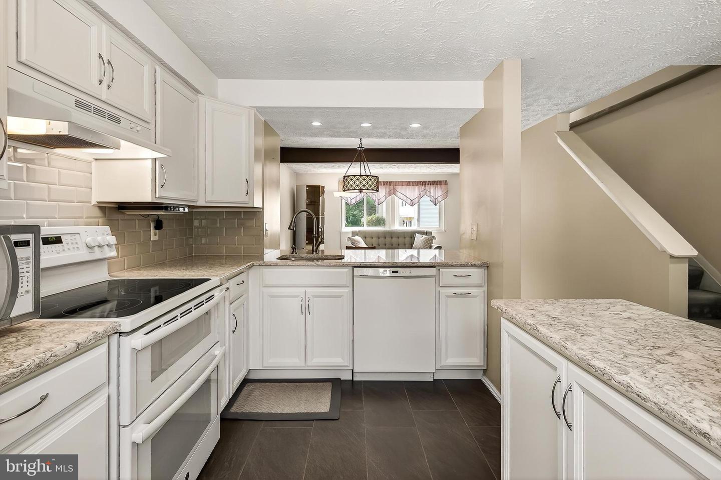 8353 Bark Tree Ct Property Photo 17
