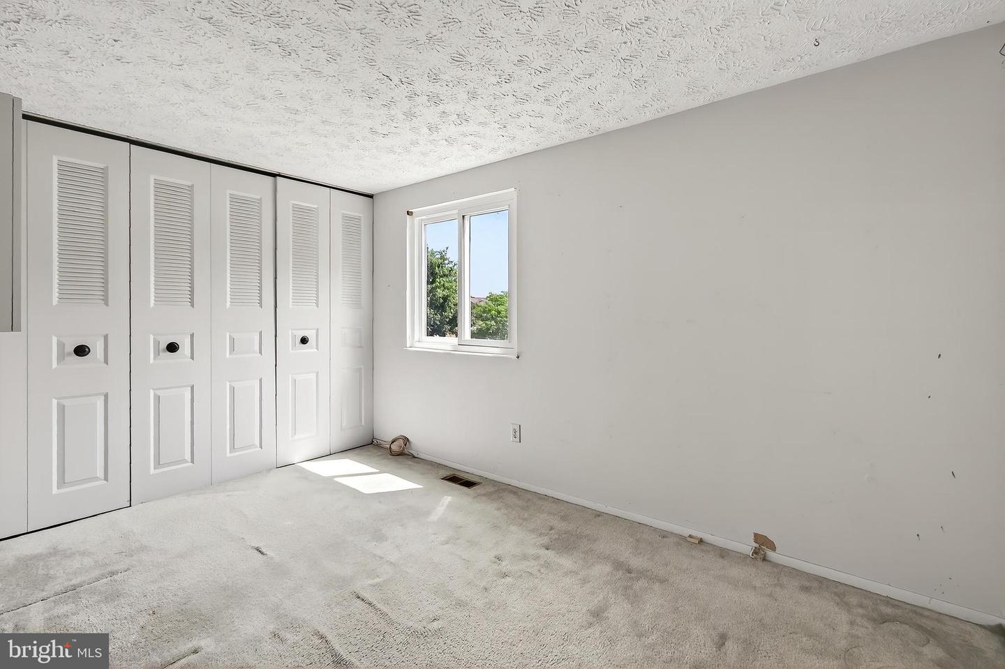 8353 Bark Tree Ct Property Photo 20