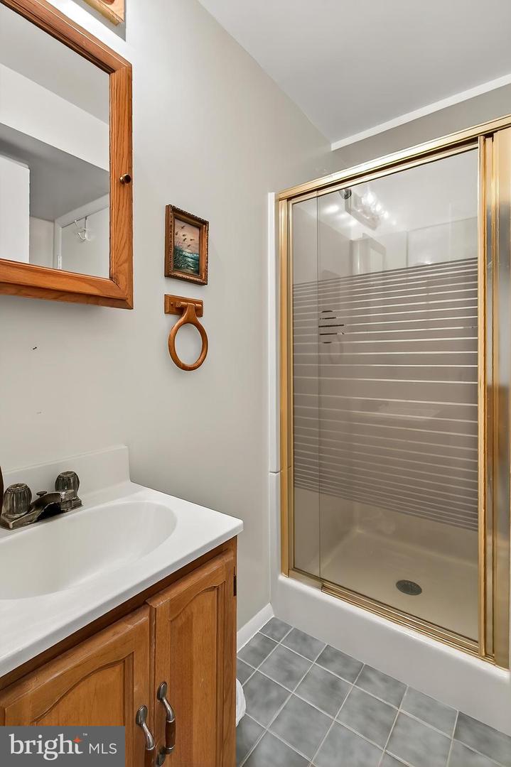 8353 Bark Tree Ct Property Photo 24