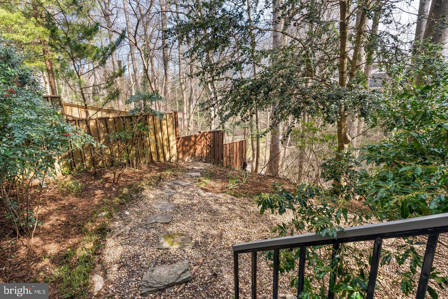 704 Belgrove Rd Property Photo 37