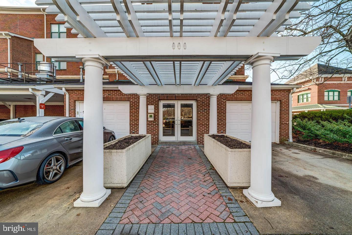 9000 Lorton Station Blvd #207 Property Photo 1