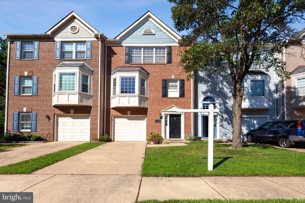 6033 LANDS END LN Property Photo 1