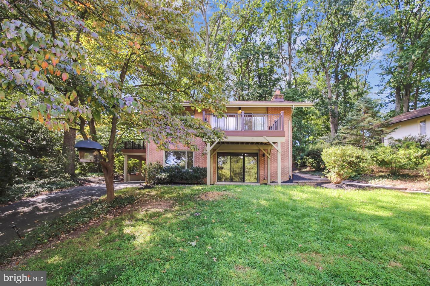 11221 S Shore Rd Property Photo 3