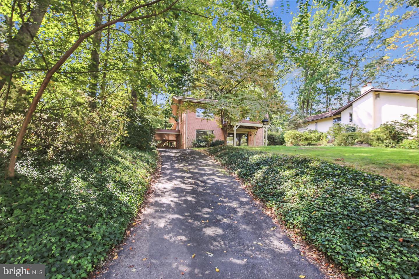 11221 S Shore Rd Property Photo 4