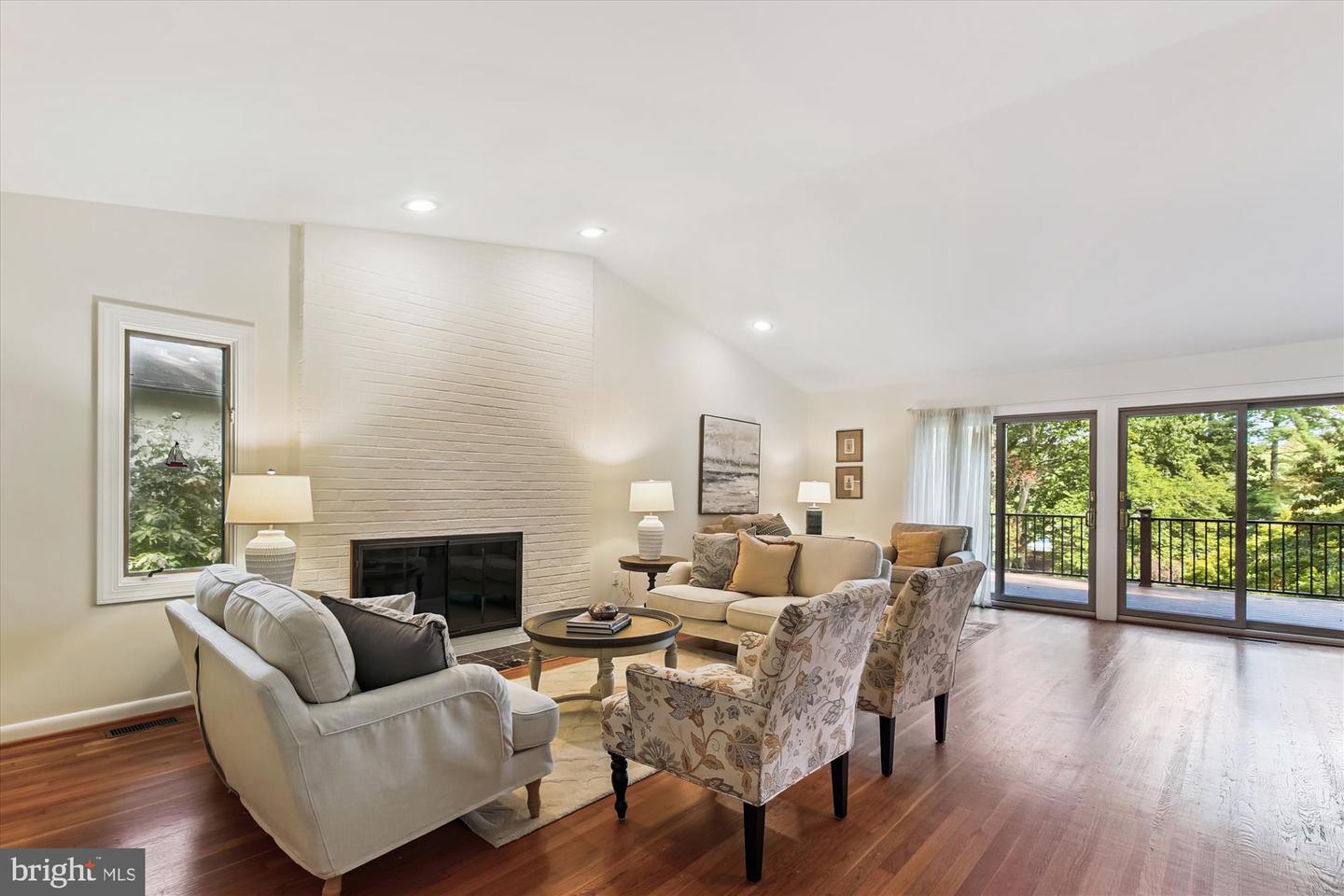 11221 S Shore Rd Property Photo 7