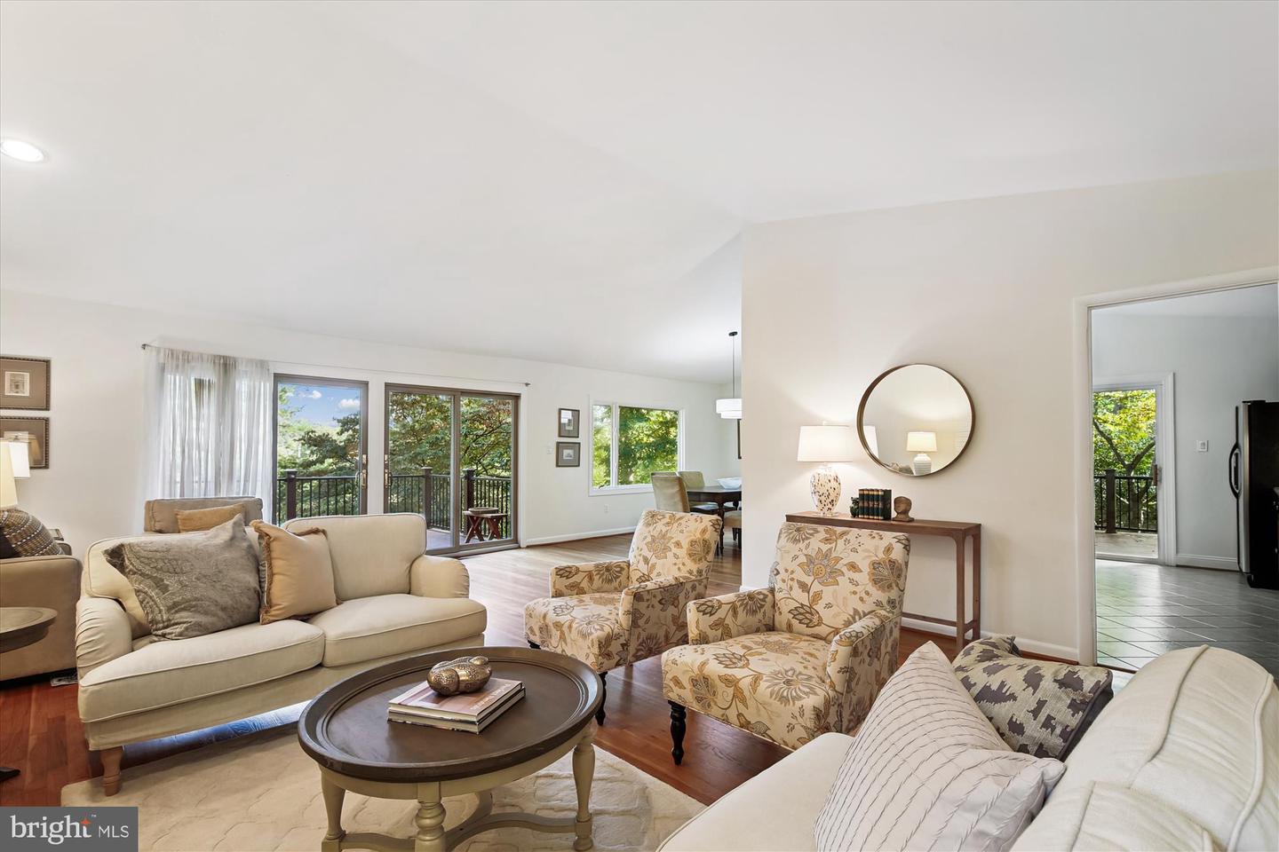 11221 S Shore Rd Property Photo 8