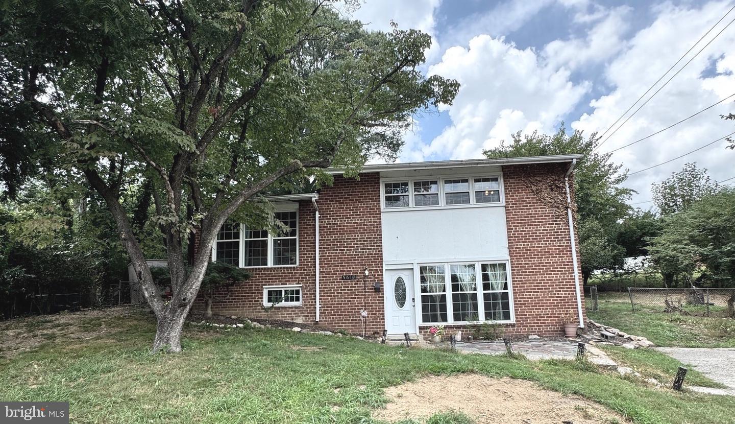 5610 Iona Way Property Photo 1