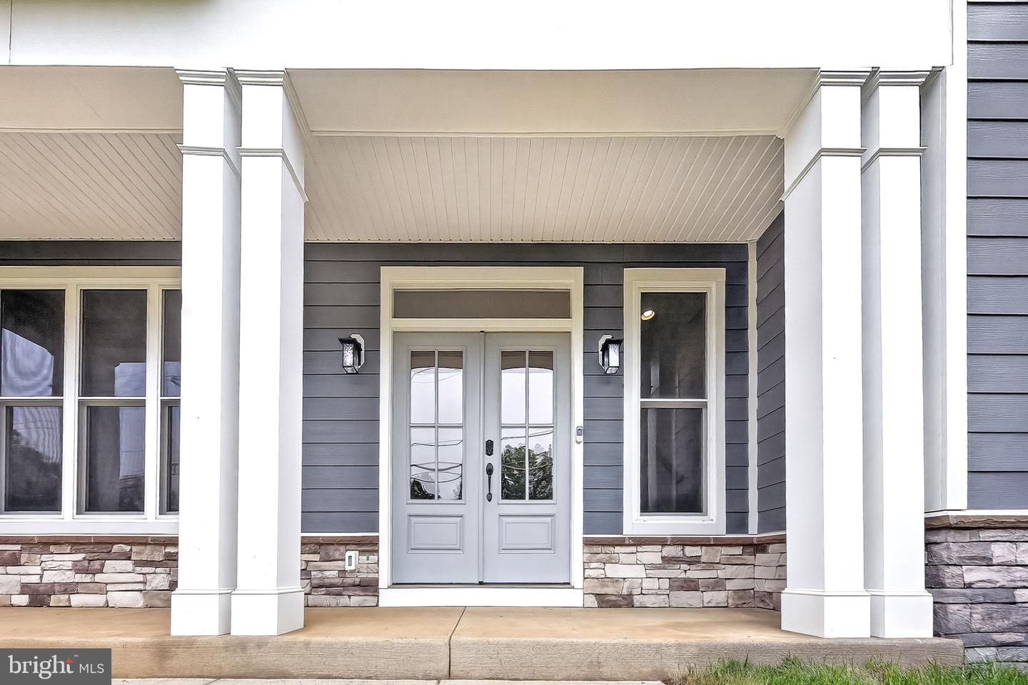 3913 Victoria Oaks Trl Property Photo 5